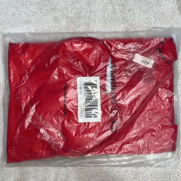 Valentines Day Victoria's Secret V-Day Packable Tote - Picture 6 of 7